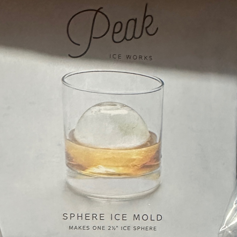 NEW W&P Peak Ice Works Single Sphere Ice Mold Peak Blue - Picture 2 of 2